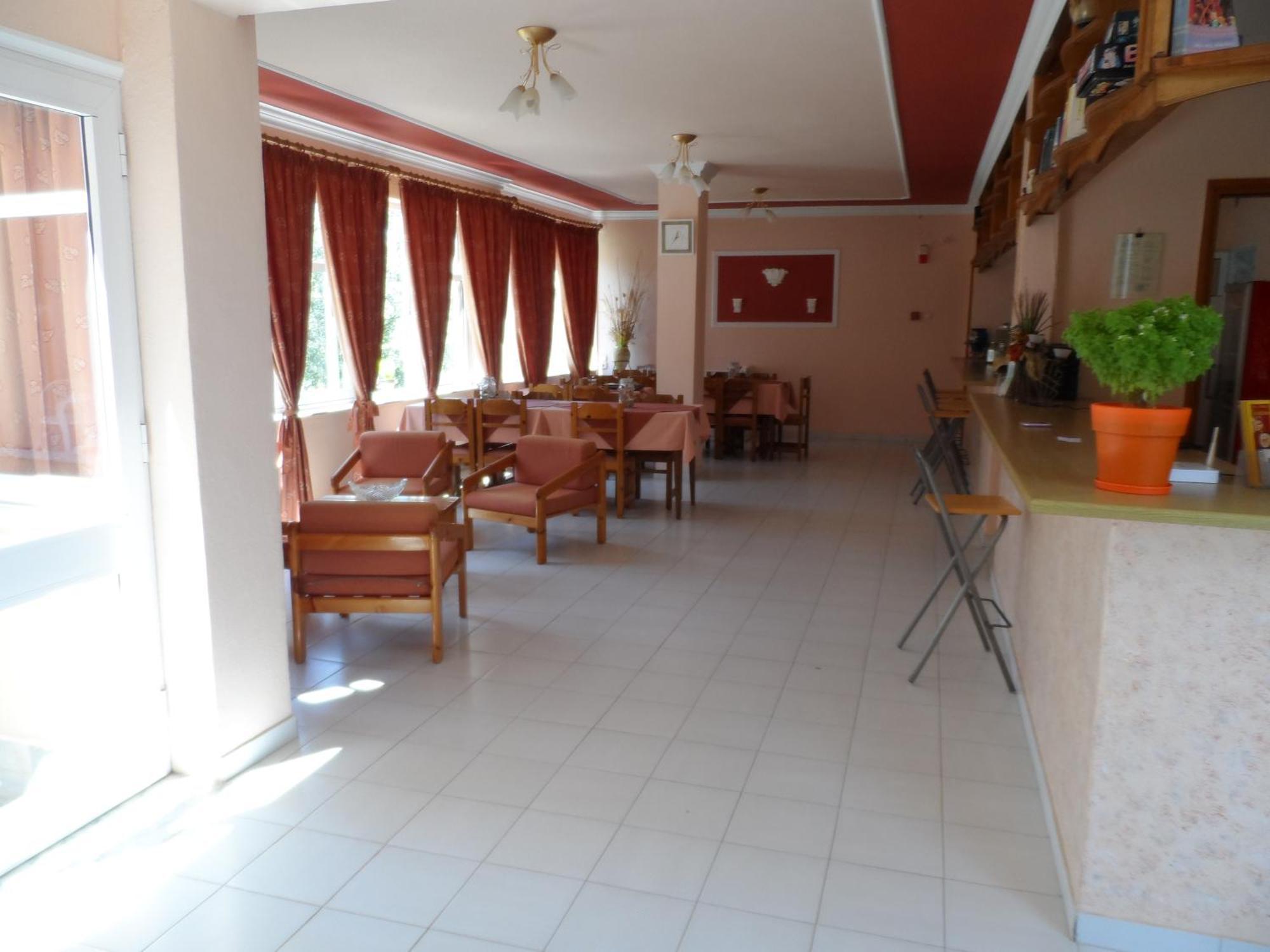 Amarilia Aparthotel Skala Rachoni  Exterior photo