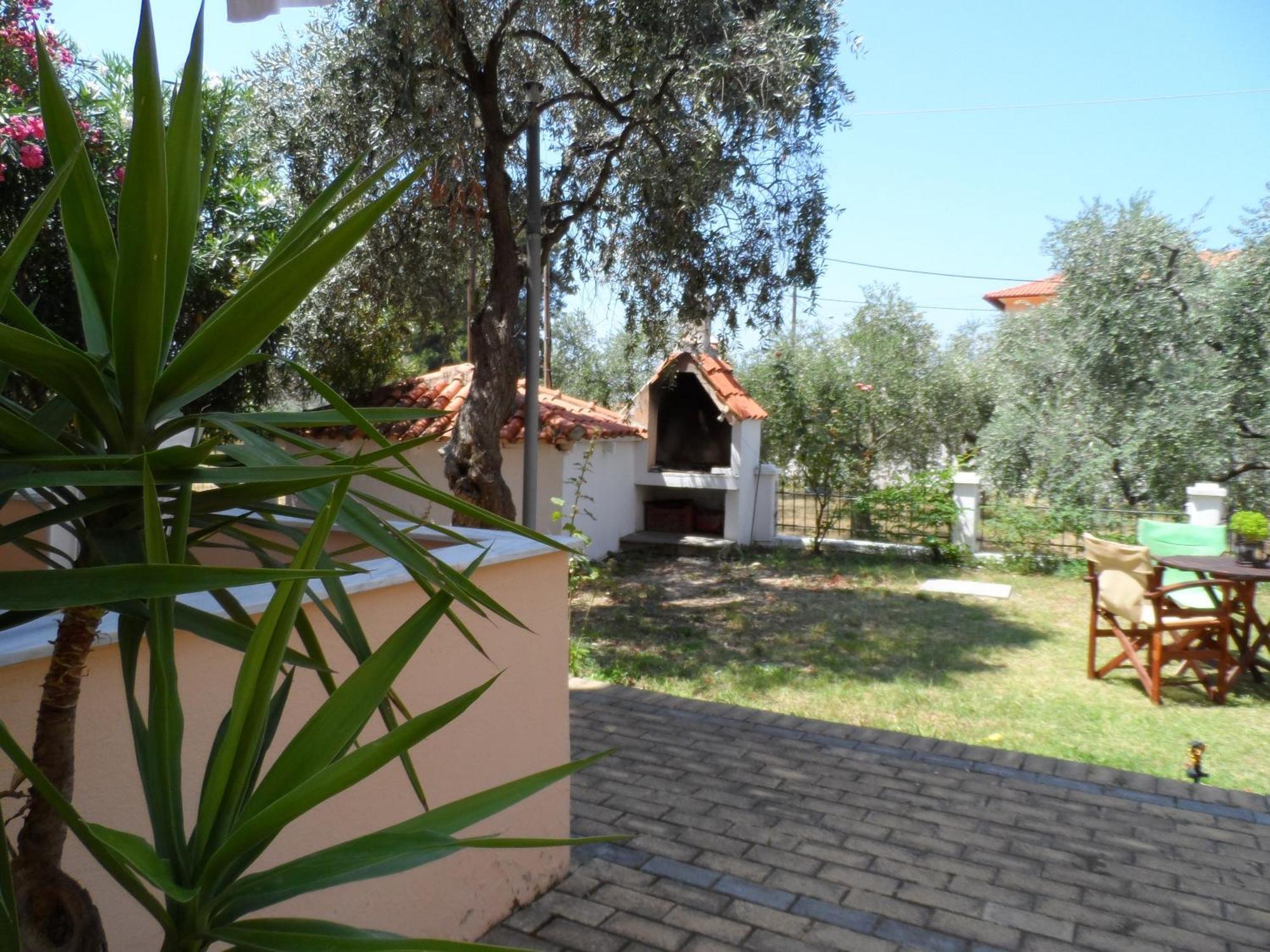 Amarilia Aparthotel Skala Rachoni  Exterior photo