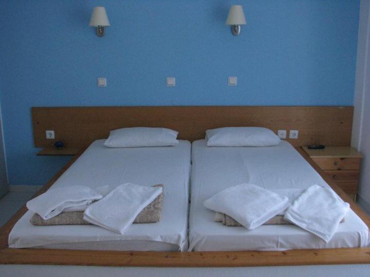 Amarilia Aparthotel Skala Rachoni  Room photo