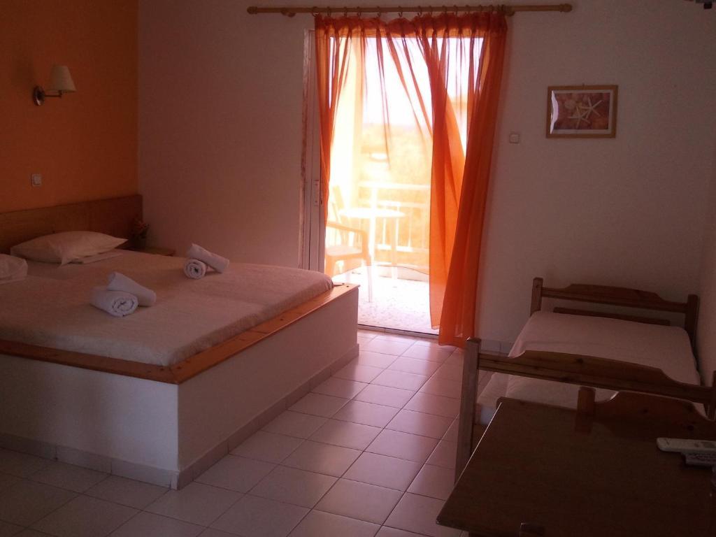 Amarilia Aparthotel Skala Rachoni  Exterior photo
